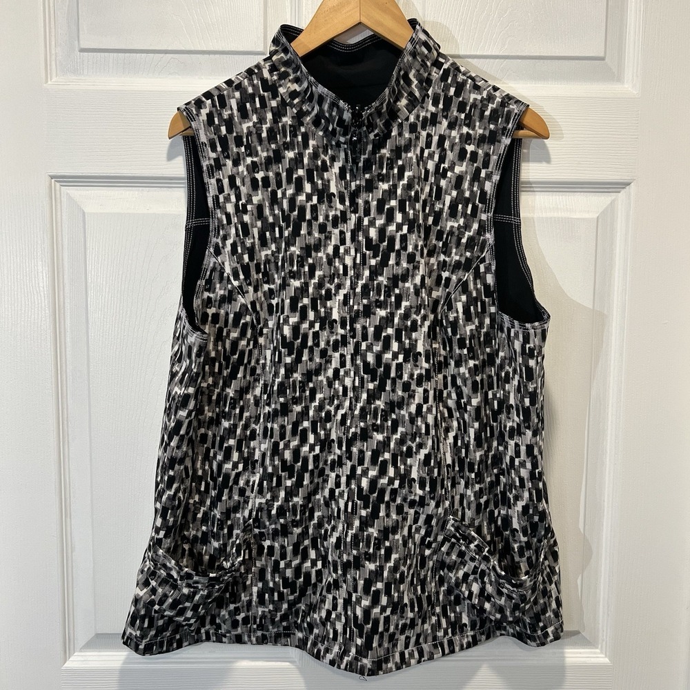 Reversable Vest Black Black/White pattern unbranded